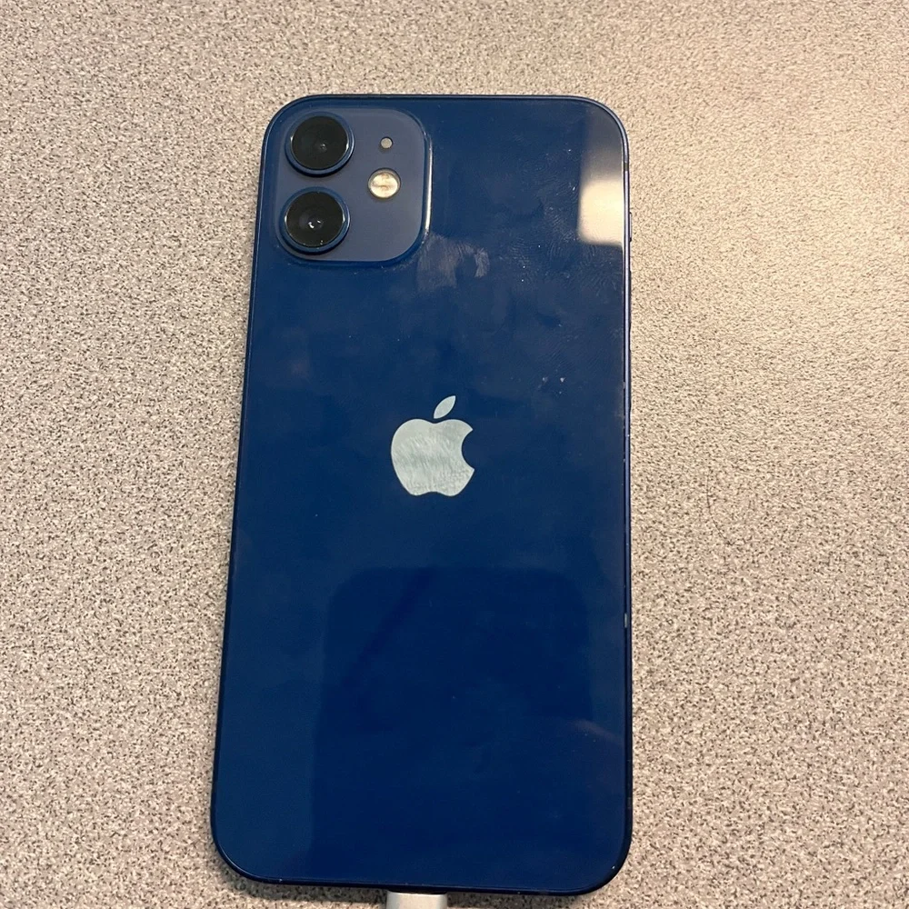 Apple iphone sleek